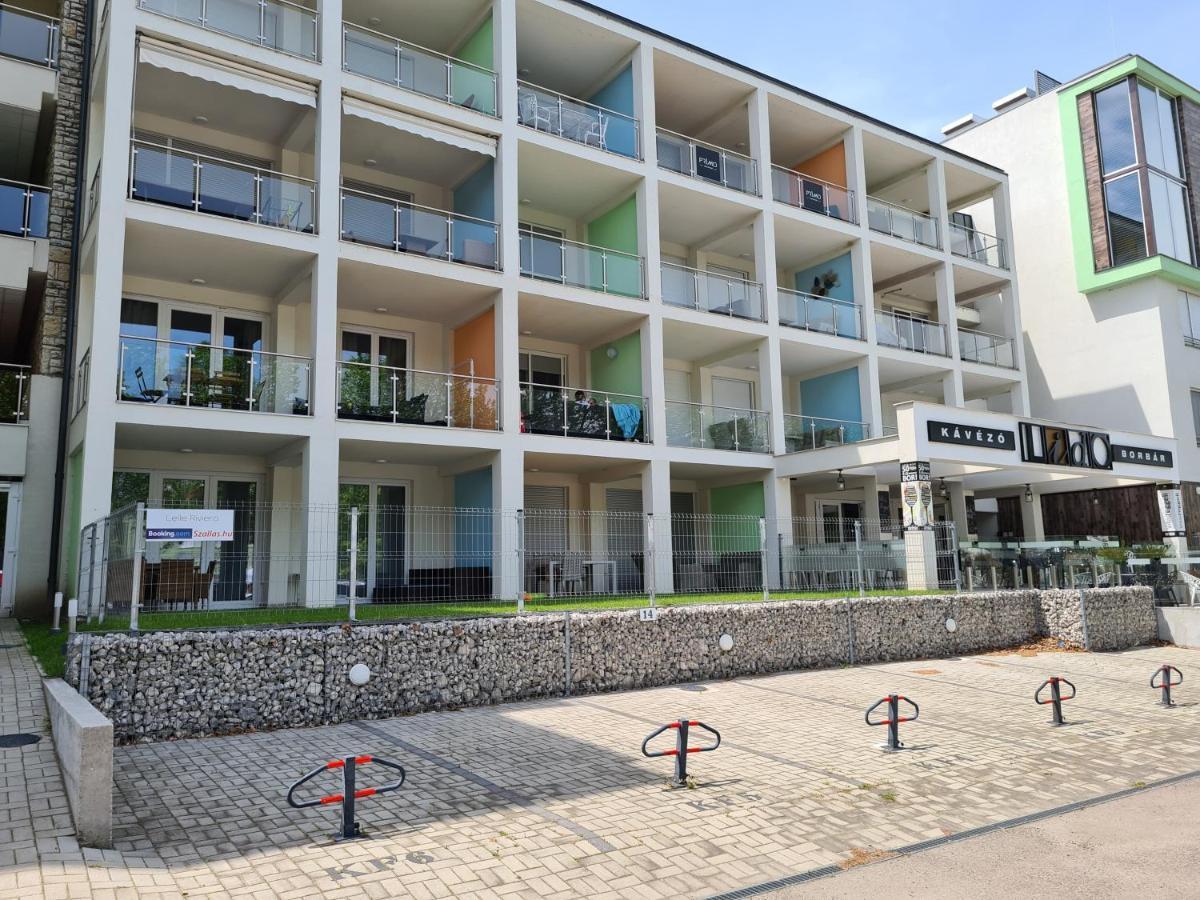Lelle Riviera Apartment Балатонлеле Екстериор снимка